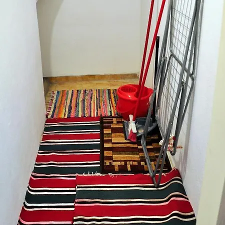 Funky Nest - A Cozy In Zipari Apartment Ziparion